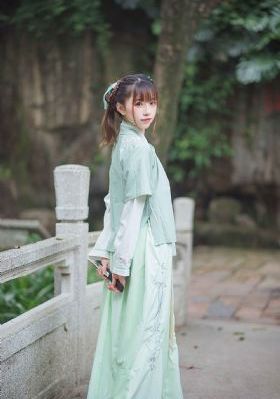 超清纯白嫩大学生无码网站_免费完整版高清