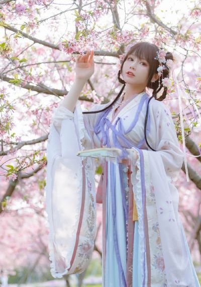 青青青火热视频在线观看_720电影完整版